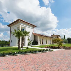 La Torretta Alloggio per agriturismo Pescantina